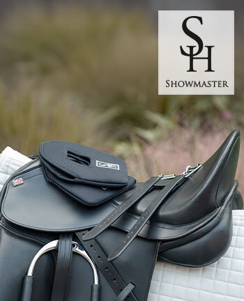 SHOWMASTER zadels & toebehoren