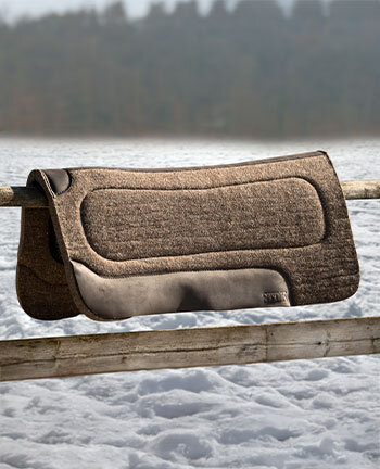 Western pads & show blankets
