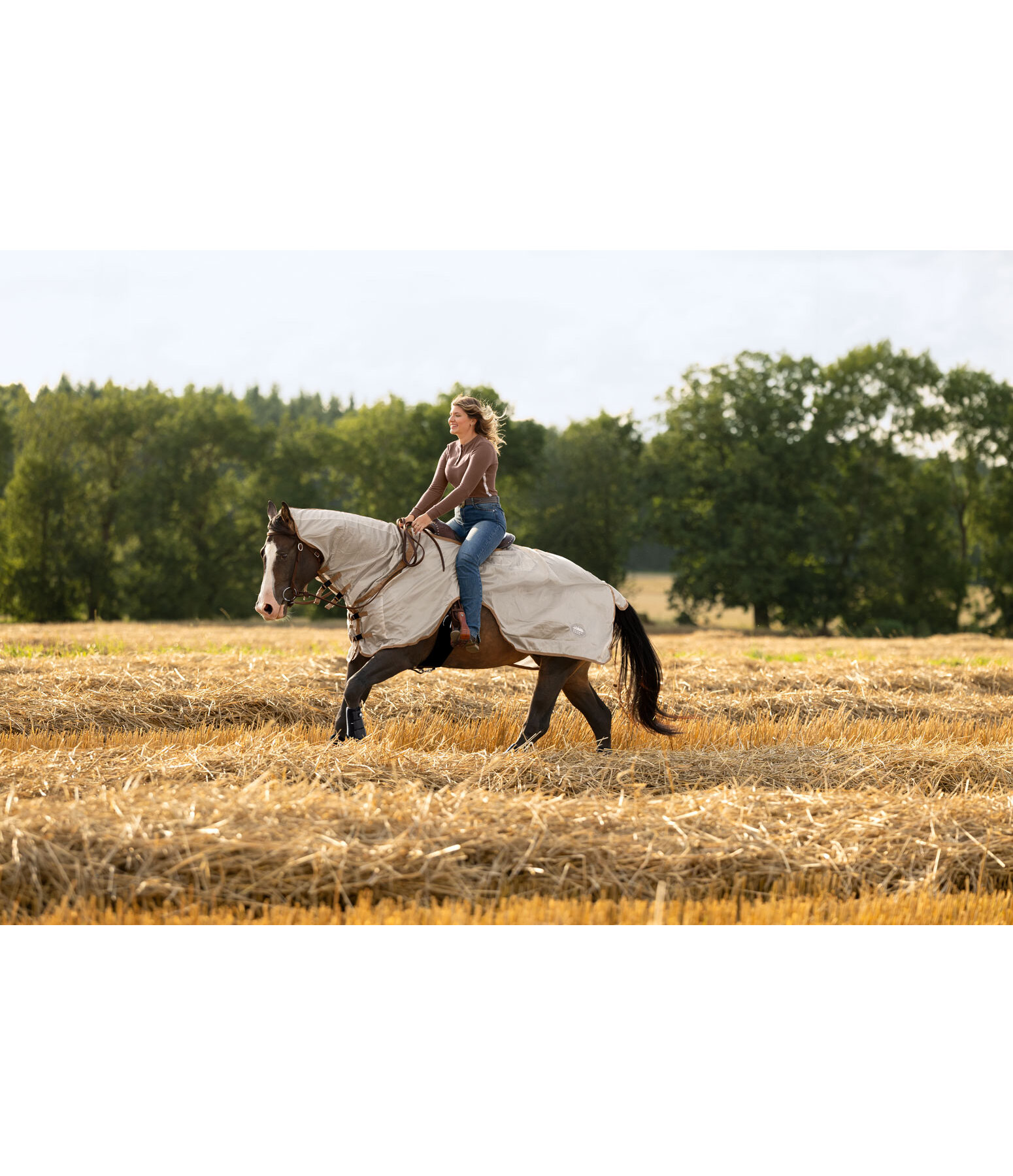 western uitrijdeken tegen vliegen met oprolbaar halsdeel