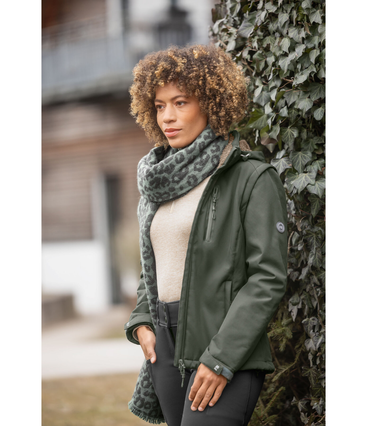 2-in-1 softshelljas Elsa Life Cycle met capuchon