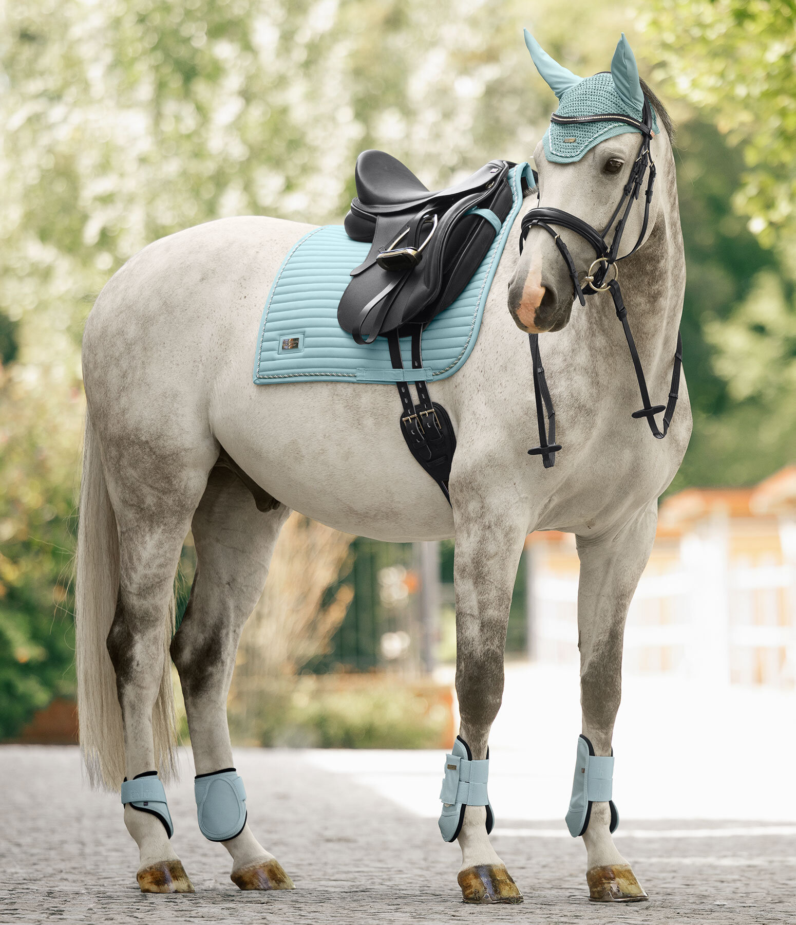 Outfit Sophistication in light mint