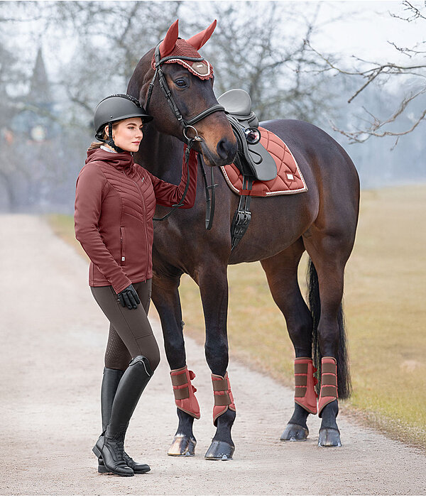 Outfit Mara in merlot