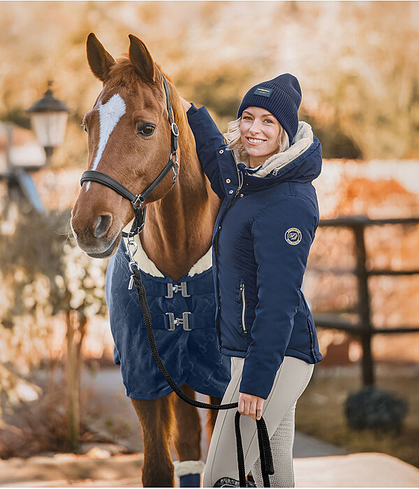 Outfit Lotta in navy